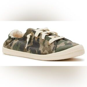 Time and Tru Women's Green Camouflage Sneakers